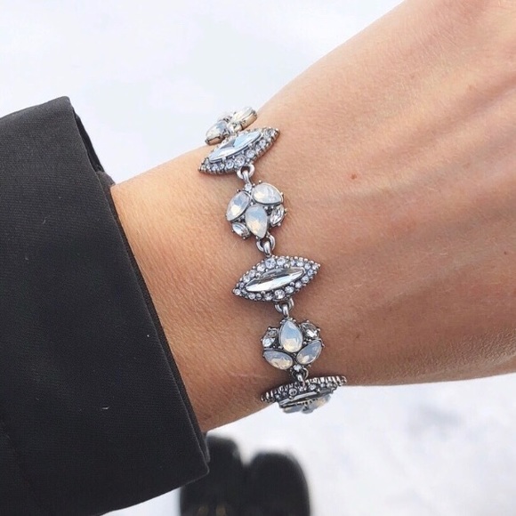 unbranded Jewelry - Crystal Bracelet